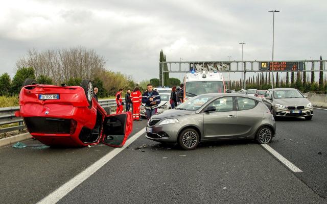 W 2024 roku ubezpieczyciele wypłacili ponad 19 mld zł z OC i AC